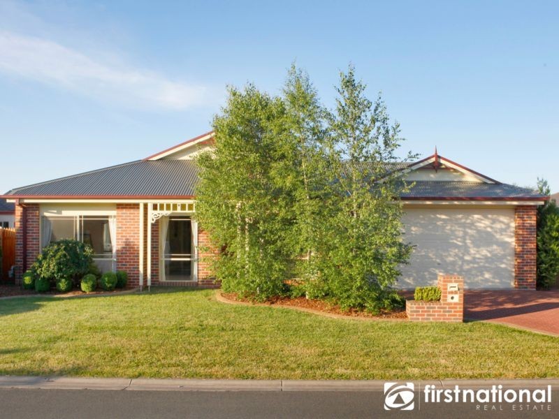 12 Tantallon Boulevard, Beaconsfield VIC 3807