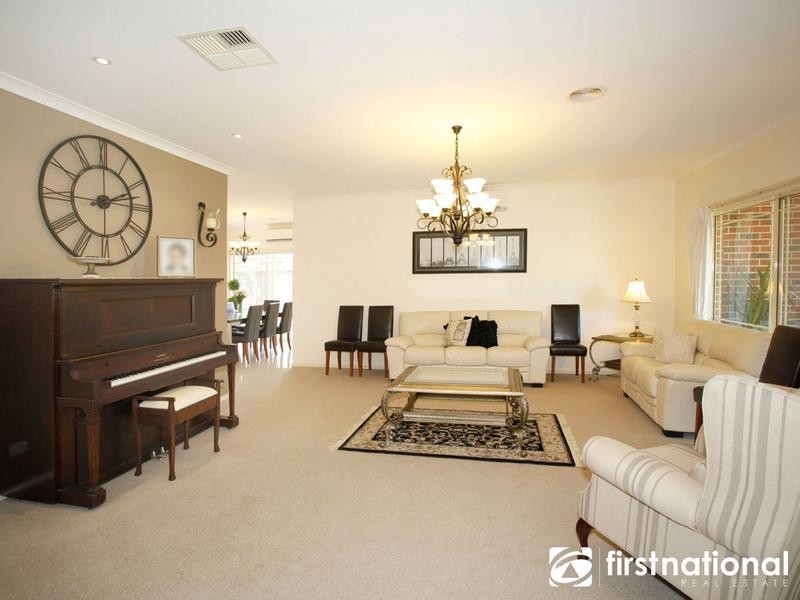 12 Tantallon Boulevard, Beaconsfield VIC 3807