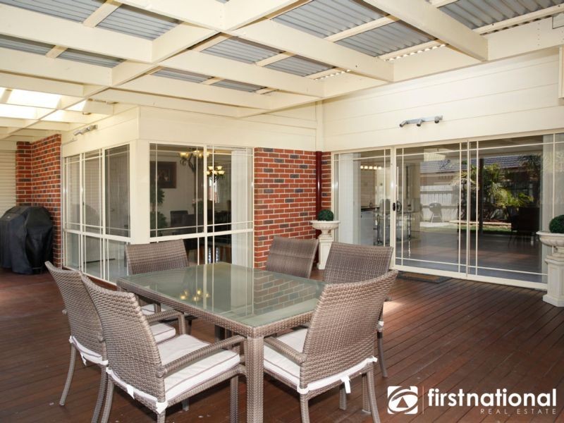 12 Tantallon Boulevard, Beaconsfield VIC 3807