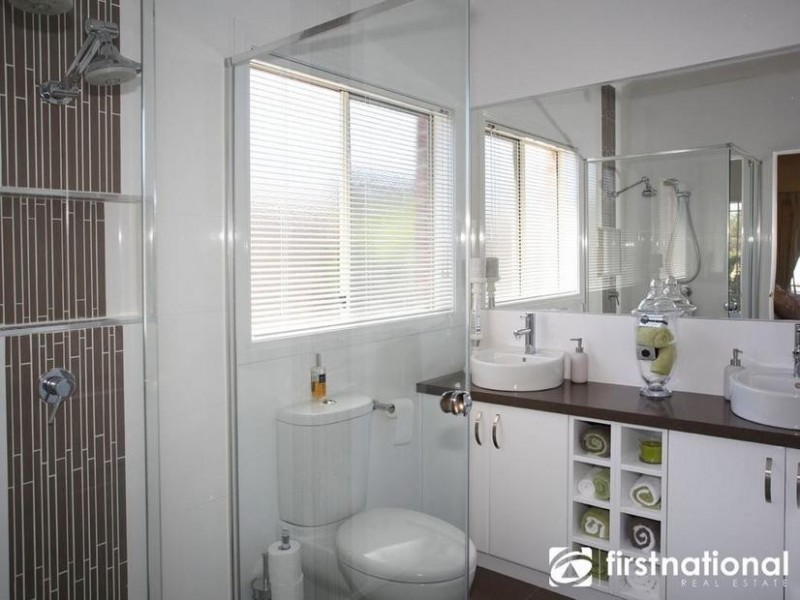 12 Tantallon Boulevard, Beaconsfield VIC 3807