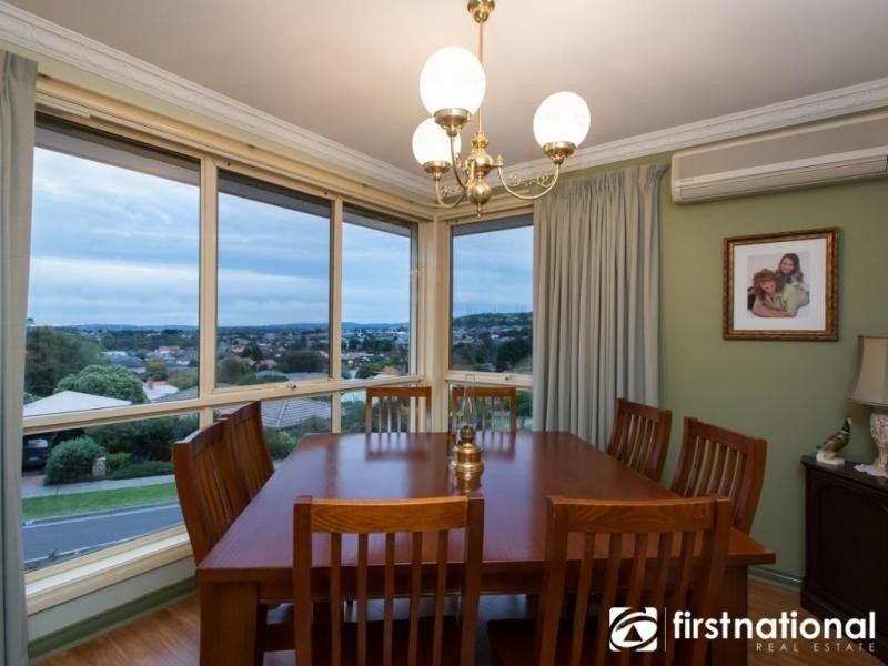 49 Lawrence Drive, Berwick VIC 3806