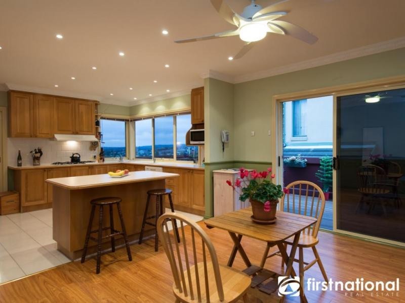 49 Lawrence Drive, Berwick VIC 3806