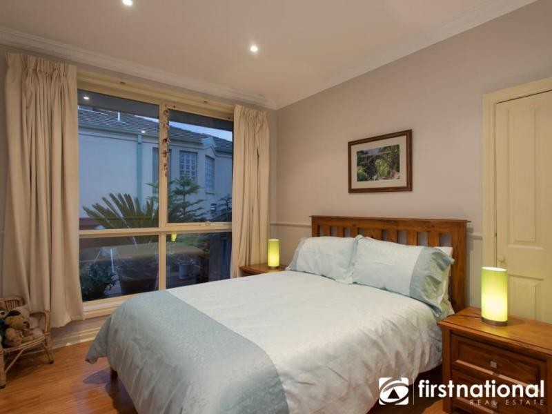 49 Lawrence Drive, Berwick VIC 3806