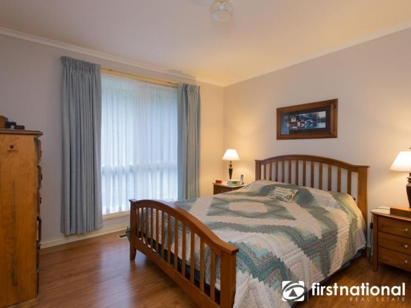 49 Lawrence Drive, Berwick VIC 3806