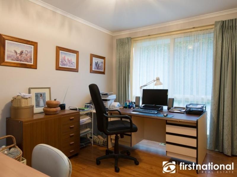 49 Lawrence Drive, Berwick VIC 3806