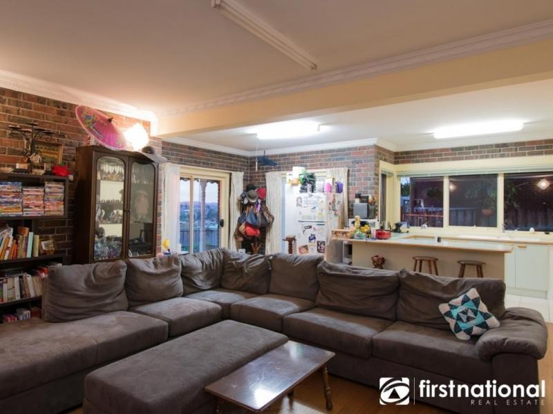 49 Lawrence Drive, Berwick VIC 3806