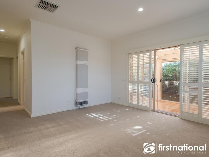 20/21-25 Parkhill Drive, Berwick VIC 3806