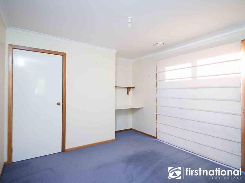 15 Escott Grove, Berwick VIC 3806