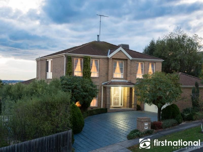 2 Dirkala Retreat, Berwick VIC 3806