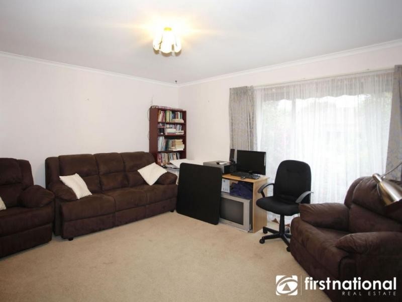 24 Strathavan Drive, Berwick VIC 3806