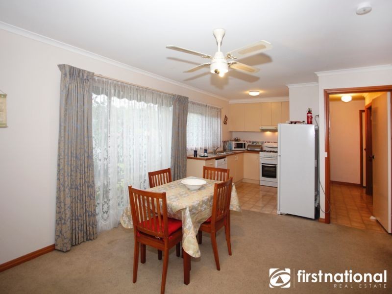 24 Strathavan Drive, Berwick VIC 3806