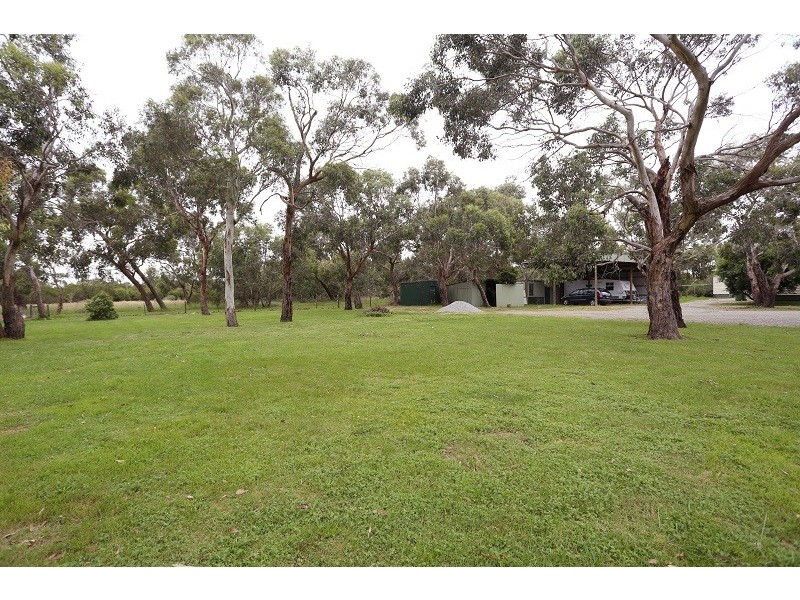 2-16 Gumleaf Lane, Officer VIC 3809