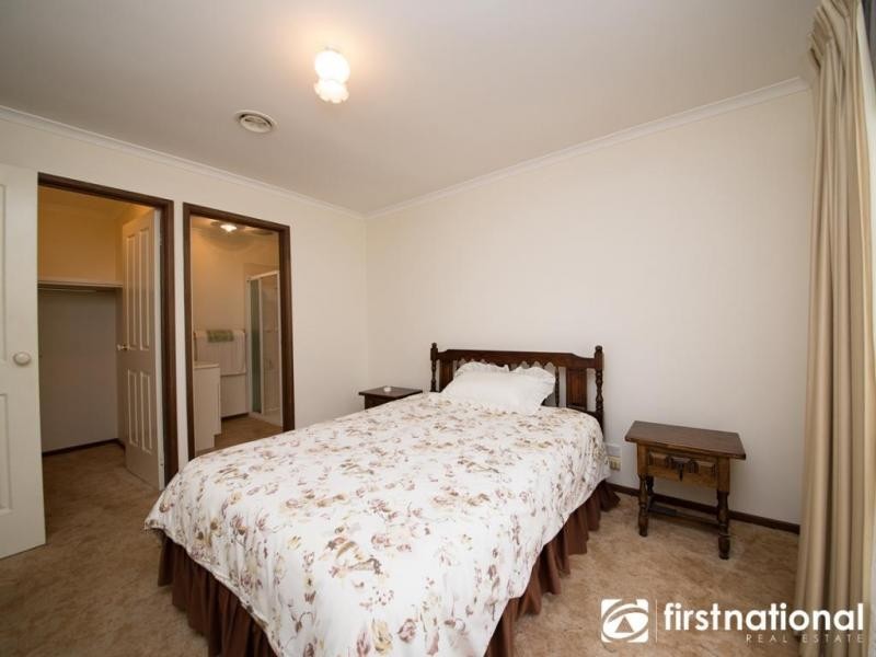 2 Foulds Court, Berwick VIC 3806