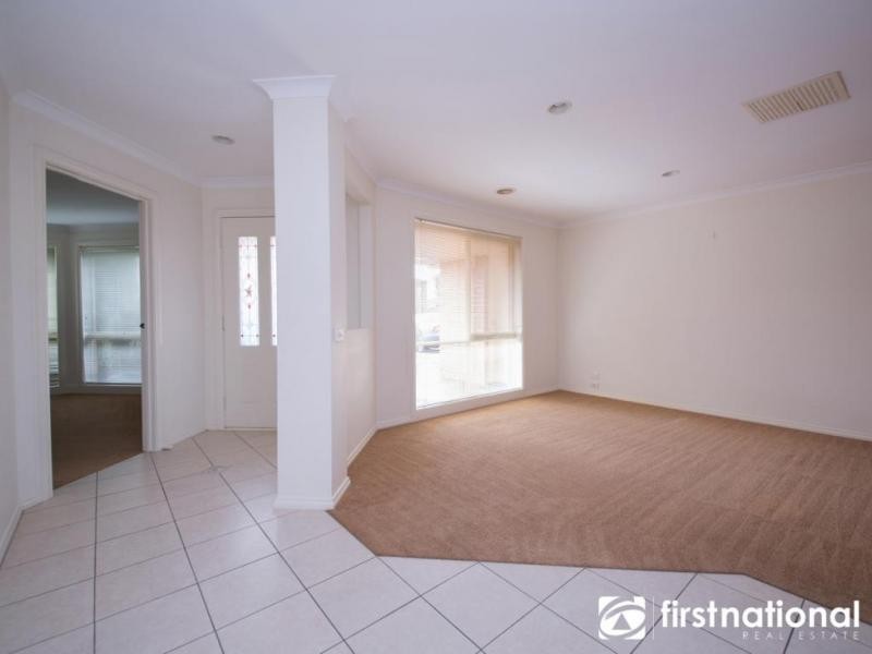 9 Napier Way, Narre Warren South VIC 3805