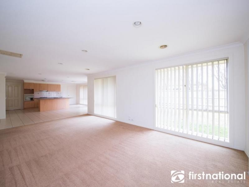 9 Napier Way, Narre Warren South VIC 3805