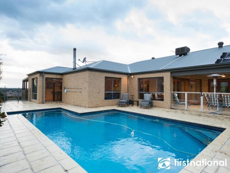 70-72 Marisa Crescent, Berwick VIC 3806