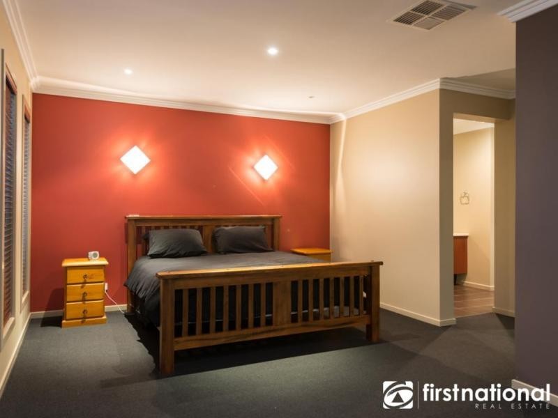 70-72 Marisa Crescent, Berwick VIC 3806