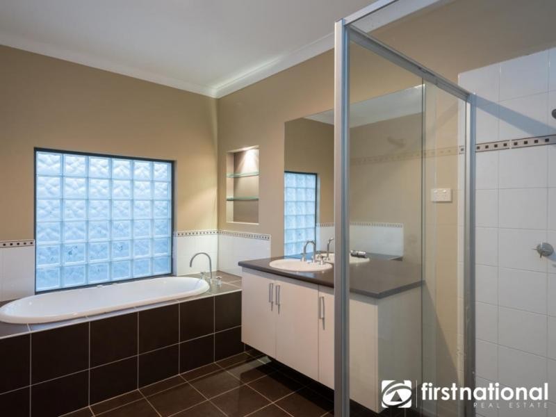 70-72 Marisa Crescent, Berwick VIC 3806