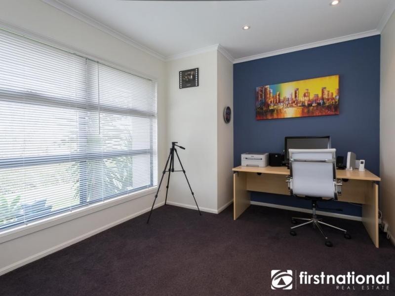 24 Viewgrand Drive, Berwick VIC 3806