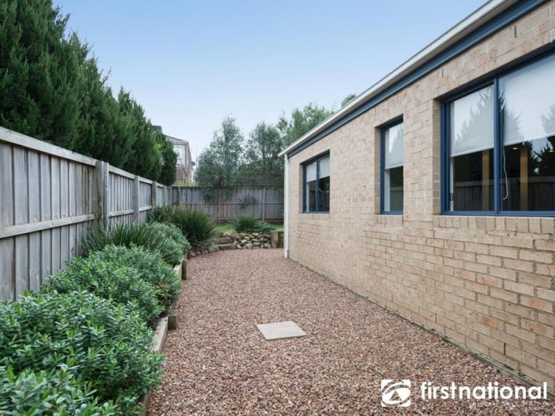 24 Viewgrand Drive, Berwick VIC 3806