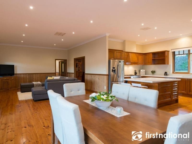 38-40 Cloverfield Close, Berwick VIC 3806