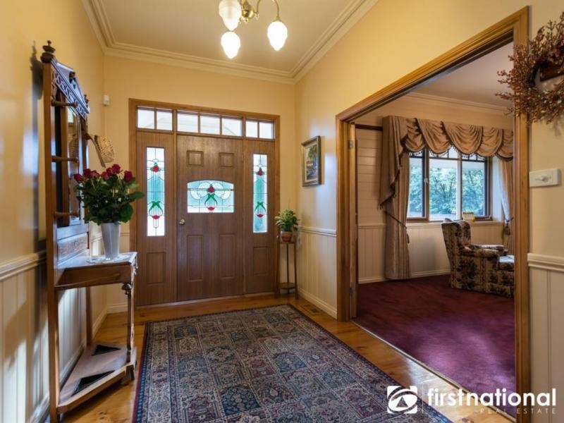38-40 Cloverfield Close, Berwick VIC 3806