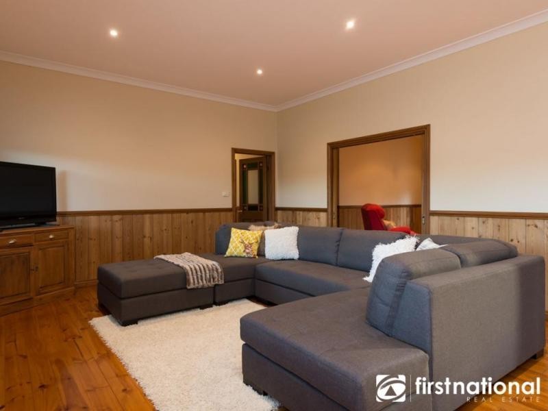38-40 Cloverfield Close, Berwick VIC 3806