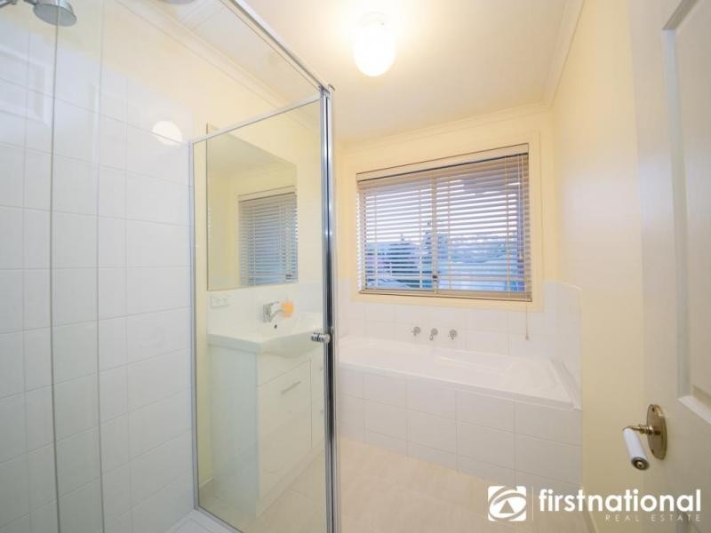 5 Shamrock Close, Narre Warren South VIC 3805