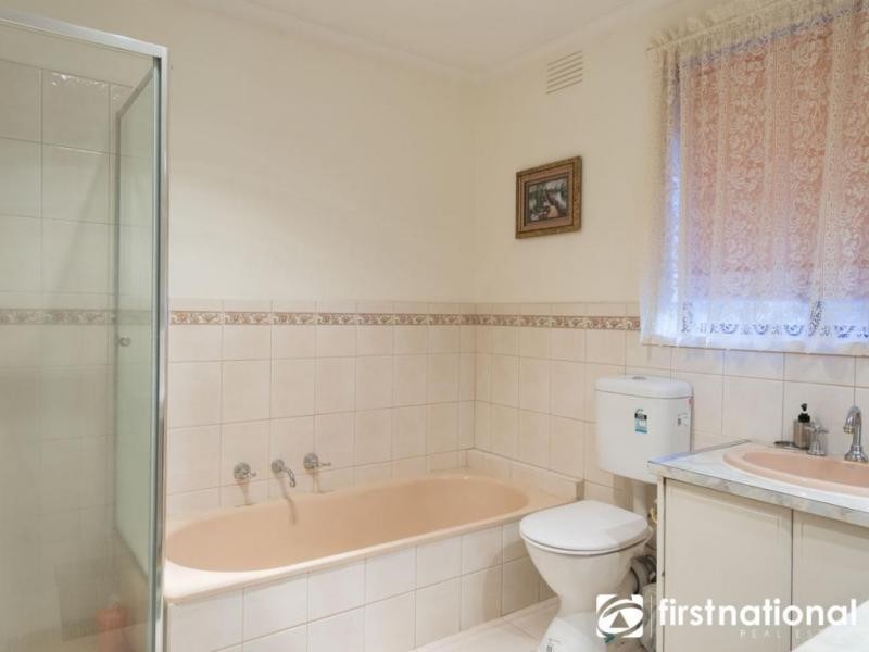 21 Kramer Drive, Berwick VIC 3806