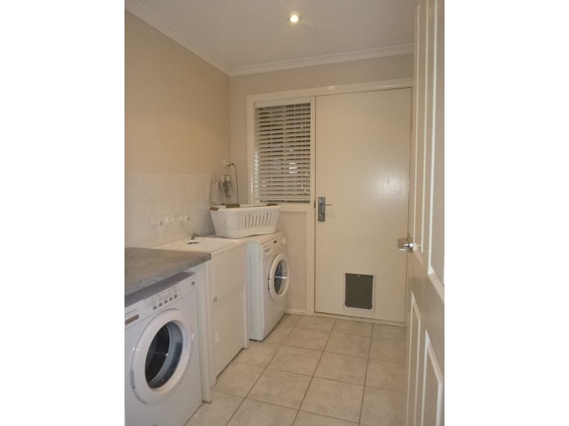 25 Innes Court, Berwick VIC 3806