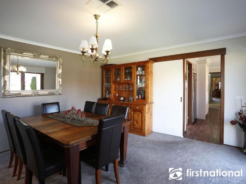 6 Michael Court, Berwick VIC 3806