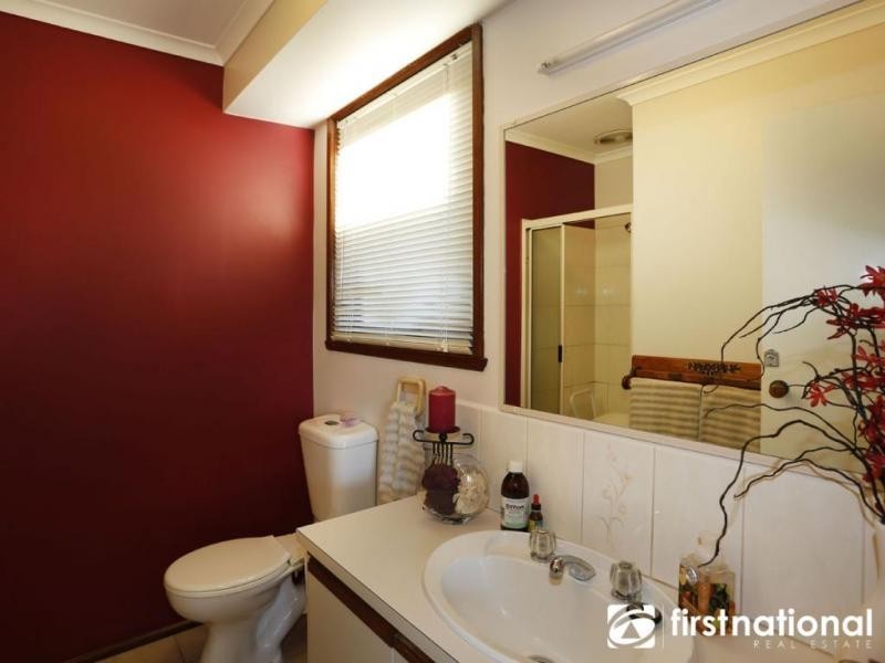 6 Michael Court, Berwick VIC 3806