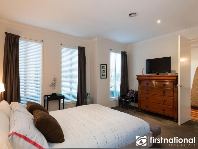 28 Clocktower Court, Berwick VIC 3806