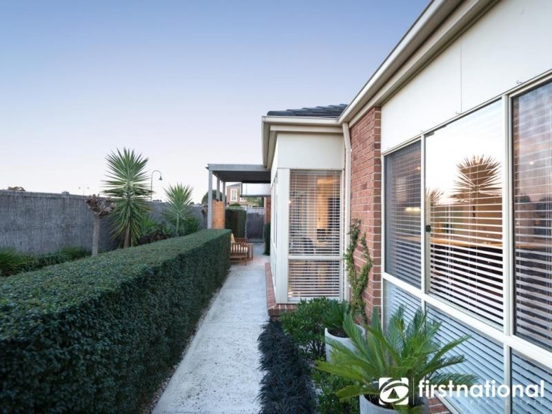 28 Clocktower Court, Berwick VIC 3806