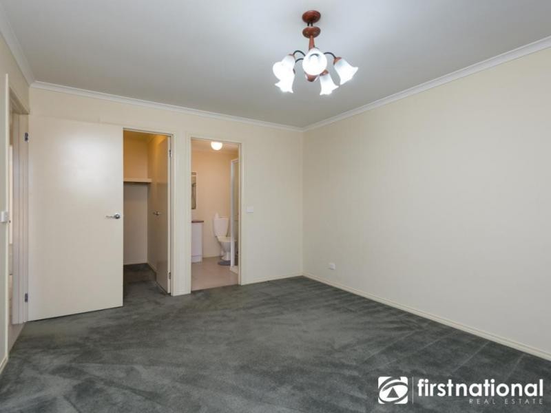 58 Golf Links Road, Berwick VIC 3806