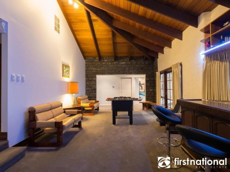 2 Blackstone Lane, Narre Warren East VIC 3804