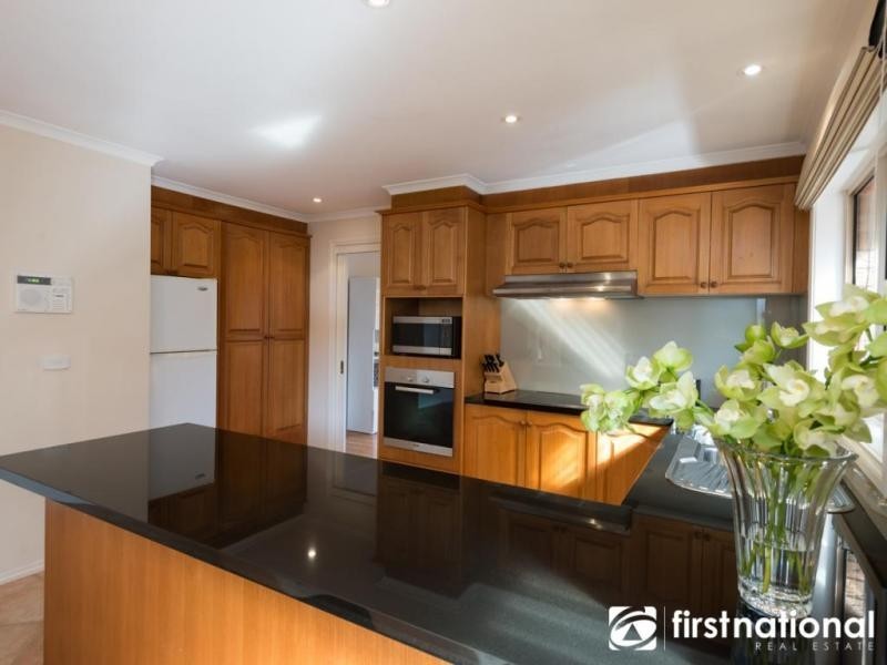 9 Clarinda Drive, Narre Warren VIC 3805