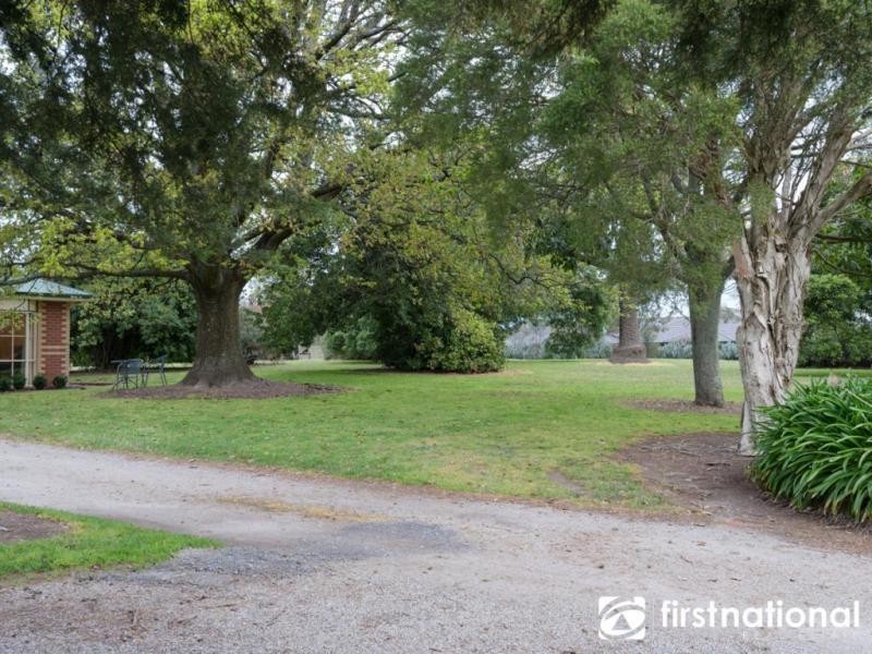 104 Buchanan Road, Berwick VIC 3806