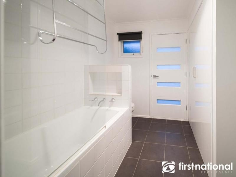 6 Venables Court, Berwick VIC 3806