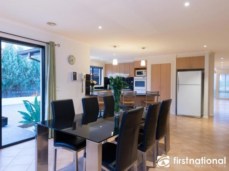 23 Mornington Grove, Berwick VIC 3806