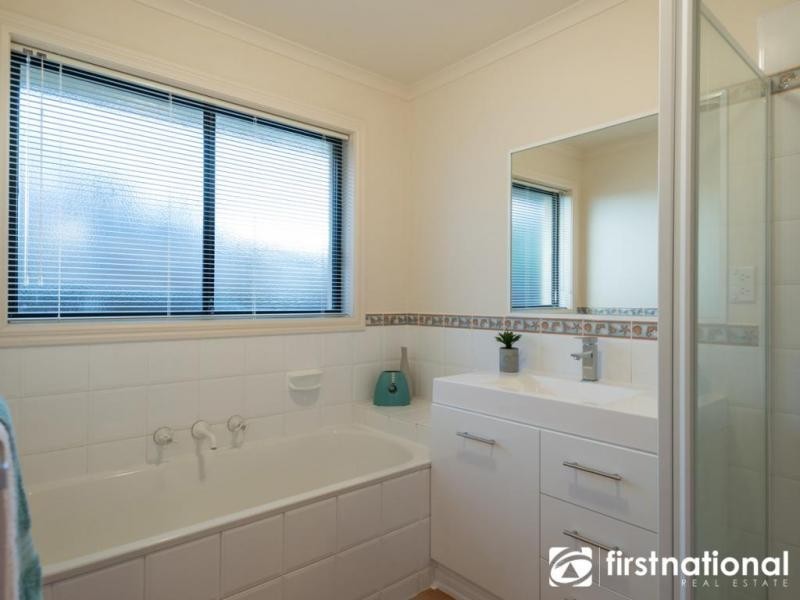 23 Mornington Grove, Berwick VIC 3806