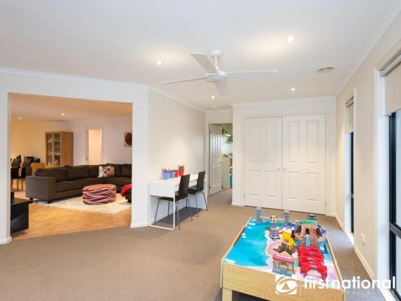 23 Mornington Grove, Berwick VIC 3806