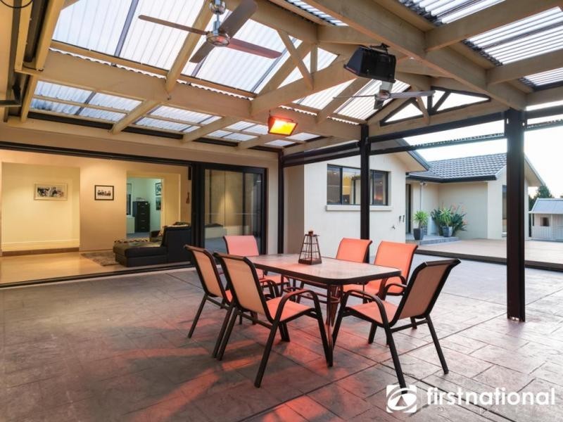 23 Mornington Grove, Berwick VIC 3806