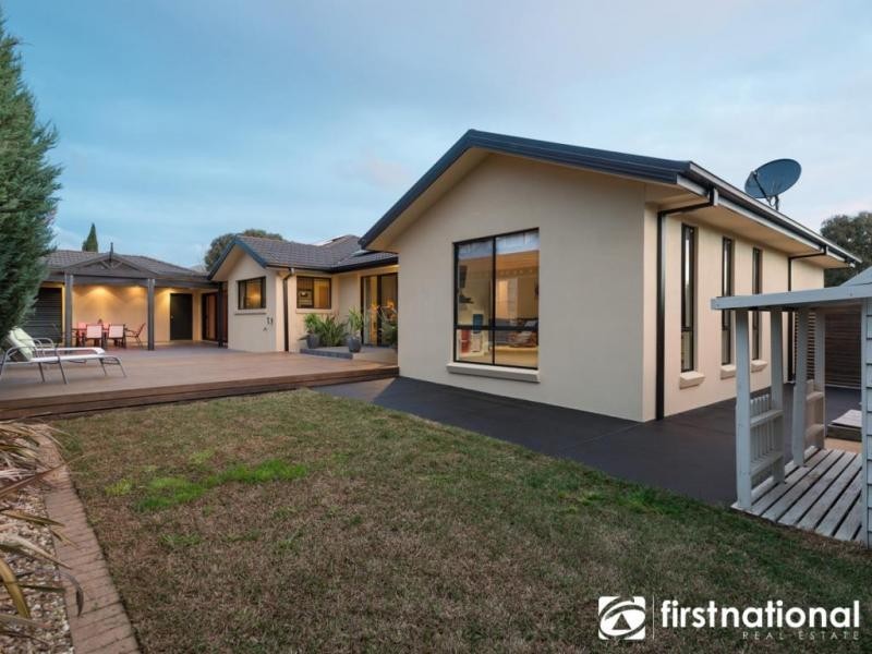 23 Mornington Grove, Berwick VIC 3806