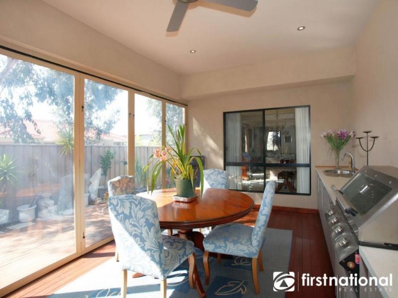 14 Canberra Avenue, Berwick VIC 3806