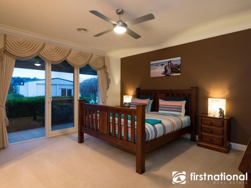 14-16 Cloverfield Close, Berwick VIC 3806