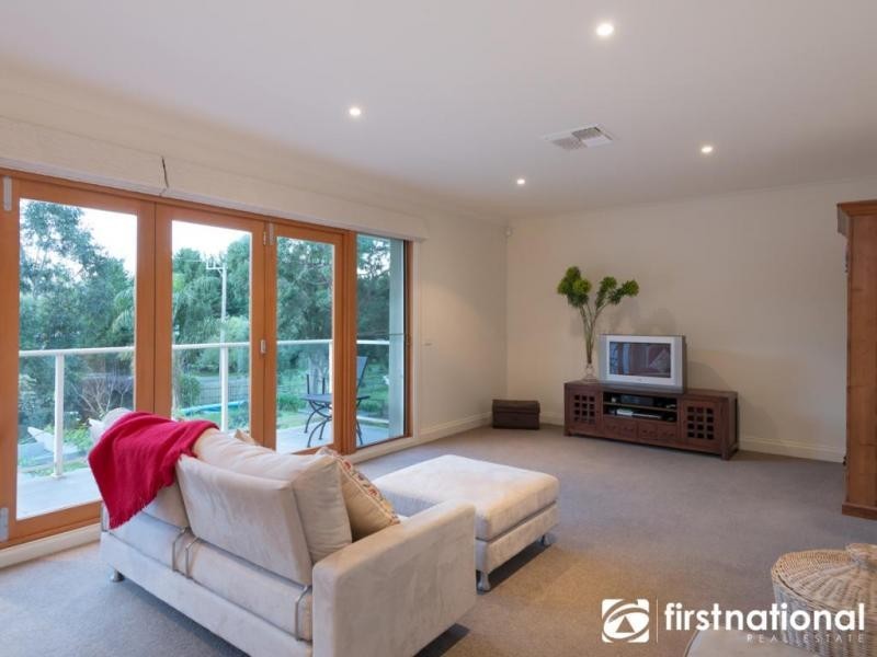 58 Buchanan Road, Berwick VIC 3806