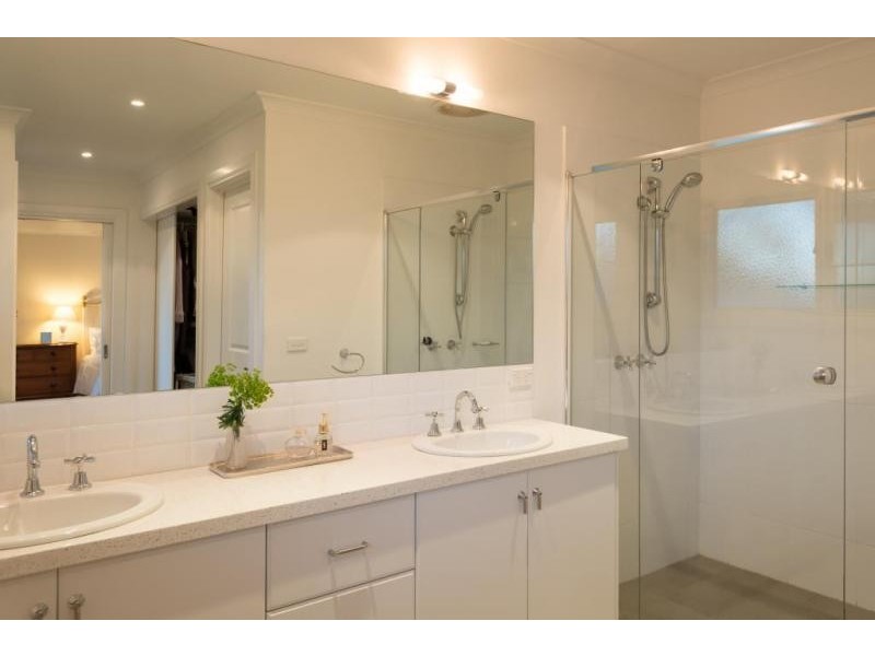 58 Buchanan Road, Berwick VIC 3806