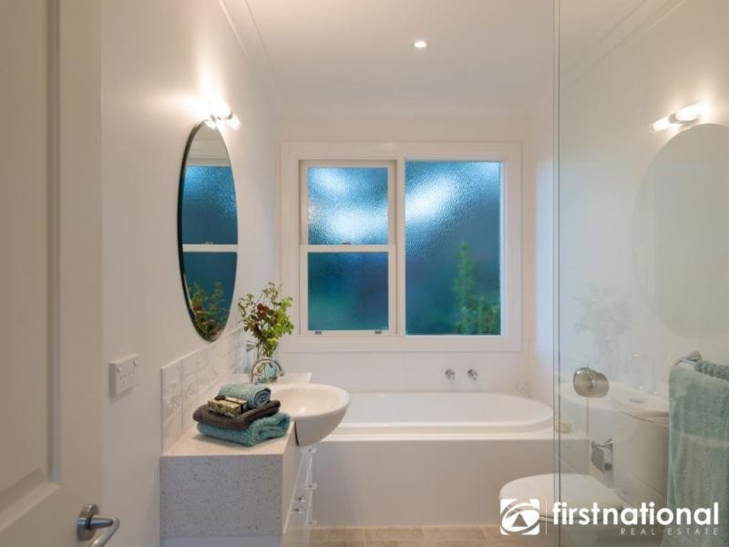 58 Buchanan Road, Berwick VIC 3806