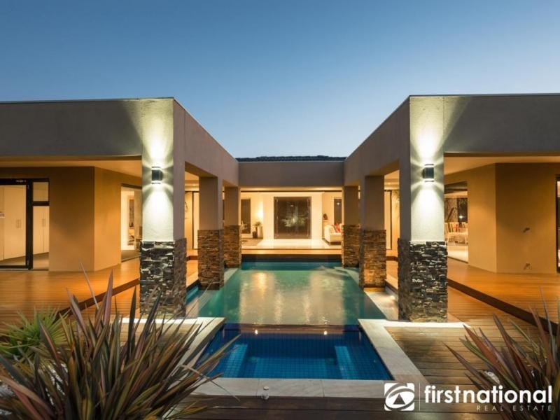 33-35 Timberside Drive, Beaconsfield VIC 3807